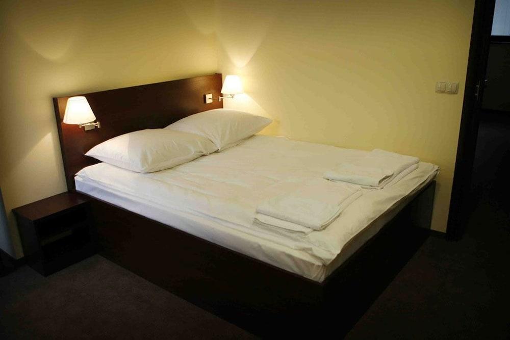 Atlantic Aparthotel Krakow Dış mekan fotoğraf